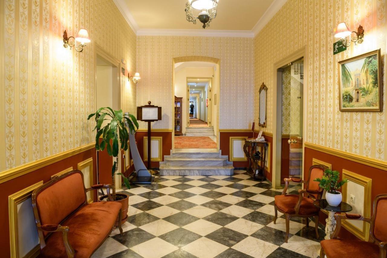 Hotell Halepa 4*